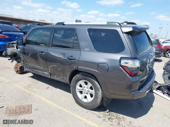 2022 Toyota 4Runner SR5 with VIN JTEEU5JRXN5260206, listed as a IAAI auction lot 41775088 with 69,235 mi miles. Bid and sale history available at carsss.com. Image 3.