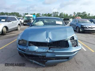 2007 Ford Mustang Deluxe with VIN 1ZVFT80N675294588, listed as a IAAI auction lot 42502168 with 121,562 mi miles and . Bid and sale history available at DreamBid. Image 12.