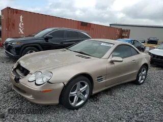 2004 Mercedes-Benz SL 500 z VIN WDBSK75F44F076797, wystawiony jako Copart lot #61300885 z przebiegiem 144 279 mil mil oraz Czysty tytuł • Clean title. Historia ofert i sprzedaży dostępna na DreamBid. Obrazek 1.