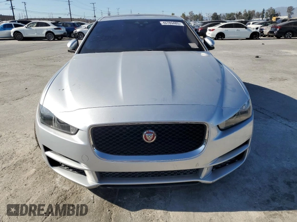 2019 Jaguar XE 25t z VIN SAJAR4FXXKCP48344, wystawiony jako Copart lot #46789485 z przebiegiem 55 916 mil mil oraz Czysty tytuł • Clean title. Historia ofert i sprzedaży dostępna na DreamBid. Obrazek 5.