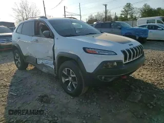 2018 Jeep Cherokee Trailhawk with VIN 1C4PJMBB0JD512787, listed as a Copart auction lot 48319185 with 0 mi miles and Salvage Title. Bid and sale history available at carsss.com. Image 11.