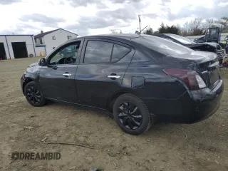 2012 Nissan Versa SV z VIN 3N1CN7AP7CL930636, wystawiony jako Copart lot #51335585 z przebiegiem 81 698 mil mil oraz Szkoda całkowita • Salvage title. Historia ofert i sprzedaży dostępna na DreamBid. Obrazek 2.