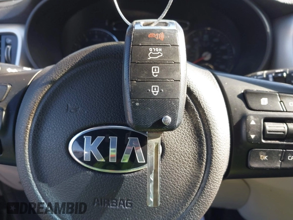 2018 Kia Sorento LX with VIN 5XYPG4A39JG342455, listed as a IAAI auction lot 41366386 with 131,033 mi miles. Bid and sale history available at carsss.com. Image 11.
