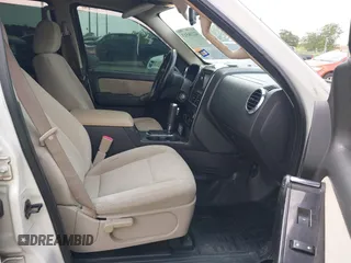 2008 Ford Explorer Sport Trac XLT with VIN 1FMEU31E28UB16354, listed as a IAAI auction lot 42216513 with 221,556 mi miles and . Bid and sale history available at DreamBid. Image 5.