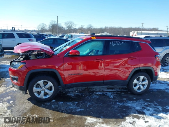 2018 Jeep Compass Altitude with VIN 3C4NJDBB0JT192615, listed as a IAAI auction lot 41633528 with 81,983 mi miles and . Bid and sale history available at carsss.com. Image 13.