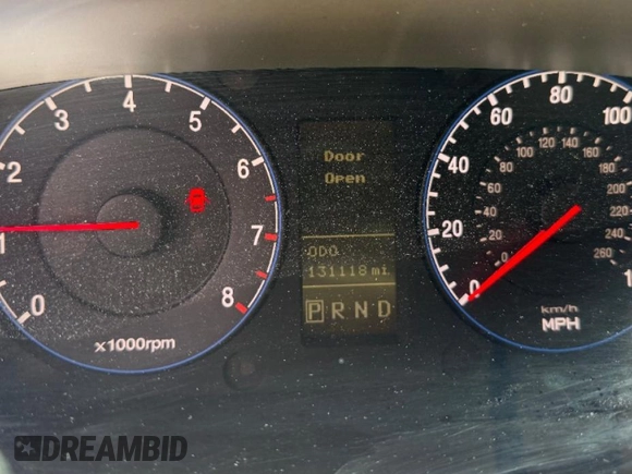 2008 Hyundai Azera Limited with VIN KMHFC46F18A275639, listed as a Copart auction lot 57425425 with 131,118 mi miles and Salvage title. Bid and sale history available at DreamBid. Image 9.