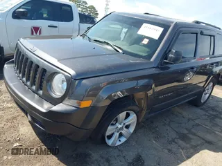 2017 Jeep Patriot Latitude with VIN 1C4NJPFB5HD183761, listed as a IAAI auction lot 41882945 with 136,001 mi miles and . Bid and sale history available at DreamBid. Image 17.