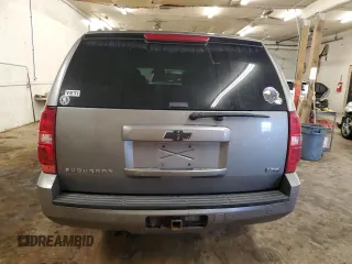 2008 Chevrolet Suburban Commercial with VIN 1GNFK16328J230440, listed as a Copart auction lot 46373895 with 250,370 mi miles and Clean Title. Bid and sale history available at carsss.com. Image 6.