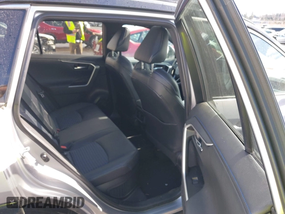 2021 Toyota RAV4 Hybrid XSE with VIN 4T3E6RFV1MU057532, listed as a IAAI auction lot 41713474 with 22,164 mi miles. Bid and sale history available at carsss.com. Image 8.