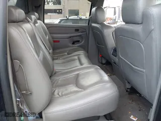 2006 Chevrolet Avalanche Z71 with VIN 3GNEK12Z36G131825, listed as a IAAI auction lot 41095431 with 349,879 mi miles. Bid and sale history available at carsss.com. Image 8.