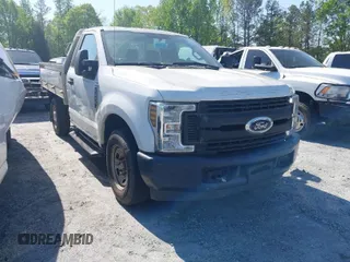 2018 Ford Super Duty F-250 SRW XL with VIN 1FDBF2A67JEC13520, listed as a IAAI auction lot 41912091 with 94,355 mi miles. Bid and sale history available at carsss.com. Image 1.
