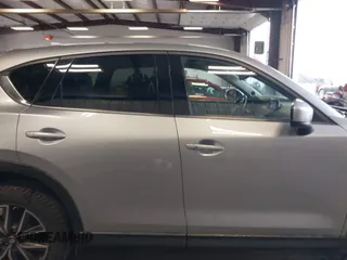 2018 Mazda CX-5 Grand Touring with VIN JM3KFBDM4J0350420, listed as a IAAI auction lot 41881566 with 96,515 mi miles. Bid and sale history available at carsss.com. Image 14.
