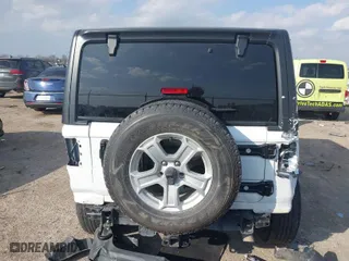 2019 Jeep Wrangler Unlimited Sport S with VIN 1C4HJXDG0KW597361, listed as a IAAI auction lot 41439926 with 41,578 mi miles. Bid and sale history available at carsss.com. Image 17.