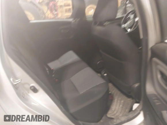2016 Toyota Yaris L z VIN VNKKTUD32GA066699, wystawiony jako IAAI lot #41387987 z przebiegiem 76 595 mil mil oraz . Historia ofert i sprzedaży dostępna na DreamBid. Obrazek 8.