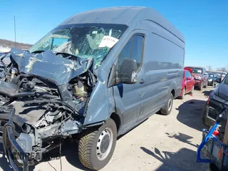 2019 Ford Transit с VIN 1FTYR3XM7KKA97658, выставлен на аукционе IAAI как лот 41723230 с пробегом 387 044 миль миль и . История ставок и продаж доступна на DreamBid. Изображение 2.