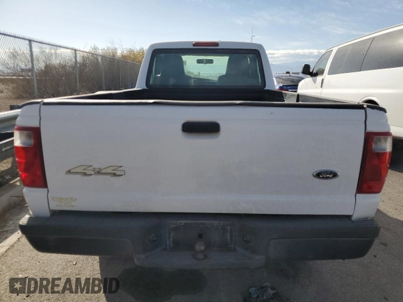 2004 Ford Ranger XL Fleet with VIN 1FTZR11E64PA15774, listed as a Copart auction lot 43874215 with 112,979 mi miles and Clean Title. Bid and sale history available at carsss.com. Image 6.