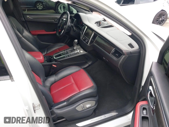 2016 Porsche Macan S with VIN WP1AB2A52GLB51109, listed as a IAAI auction lot 41782517 with 96,218 mi miles and . Bid and sale history available at DreamBid. Image 5.