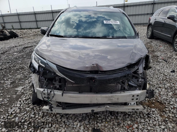 2021 Toyota Sienna Limited z VIN 5TDZRKEC6MS039819, wystawiony jako Copart lot #56318785 z przebiegiem Nie podano mil oraz Szkoda całkowita • Salvage title. Historia ofert i sprzedaży dostępna na DreamBid. Obrazek 5.