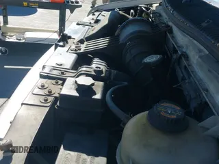 2000 Ford Econoline Cargo z VIN 1FTRE1420YHB33834, wystawiony jako IAAI lot #43549807 z przebiegiem 171 437 mil mil oraz . Historia ofert i sprzedaży dostępna na DreamBid. Obrazek 15.