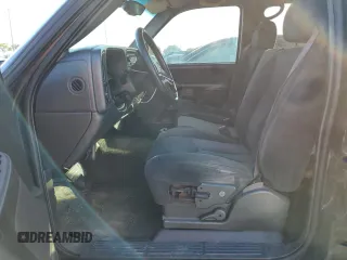 2003 Chevrolet Avalanche with VIN 3GNEC13T63G270480, listed as a Copart auction lot 77134473 with 370,649 mi miles and Non Repairable. Bid and sale history available at carsss.com. Image 7.