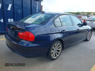 2011 BMW 3 Series 328i with VIN WBAPH7C56BE679847, listed as a IAAI auction lot 42615936 with 180,393 mi miles and . Bid and sale history available at DreamBid. Image 4.