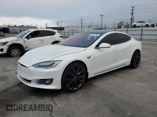 2020 Tesla Model S Performance with VIN 5YJSA1E46LF359849, listed as a Copart auction lot 86213484 with 28,411 mi miles and Salvage Title. Bid and sale history available at carsss.com. Image 1.