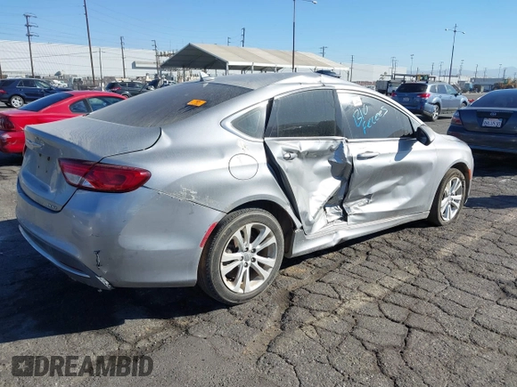2015 Chrysler 200 Limited with VIN 1C3CCCAB7FN600424, listed as a IAAI auction lot 40665667 with 169,585 mi miles. Bid and sale history available at carsss.com. Image 4.