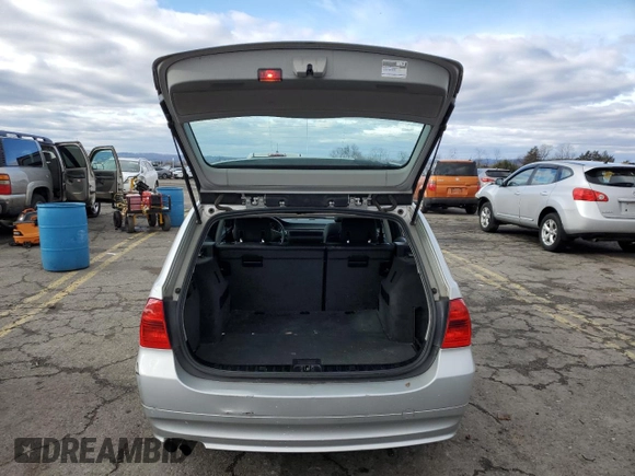 2007 BMW 3 Series 328xi z VIN WBAVT73587FZ36353, wystawiony jako Copart lot #85298474 z przebiegiem 96 375 mil mil oraz Szkoda całkowita • Salvage title. Historia ofert i sprzedaży dostępna na DreamBid. Obrazek 6.