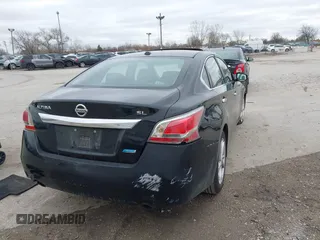 2014 Nissan Altima SV with VIN 1N4AL3APXEC166109, listed as a IAAI auction lot 41919039 with 172,087 mi miles and . Bid and sale history available at DreamBid. Image 4.