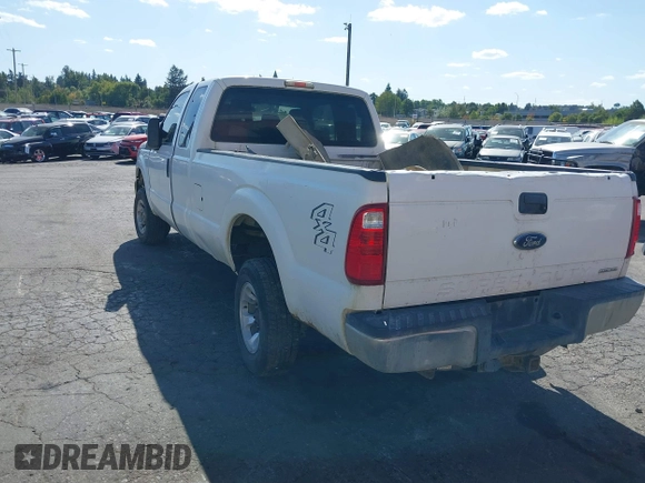 2014 Ford F-250 XL with VIN 1FT7X2B60EEB08149, listed as a IAAI auction lot 37607954 with Not provided miles and . Bid and sale history available at DreamBid. Image 3.