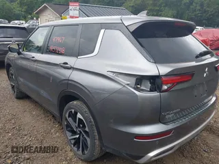 2022 Mitsubishi Outlander SE with VIN JA4J4UA8XNZ013789, listed as a IAAI auction lot 42572318 with 47,467 mi miles and . Bid and sale history available at DreamBid. Image 3.