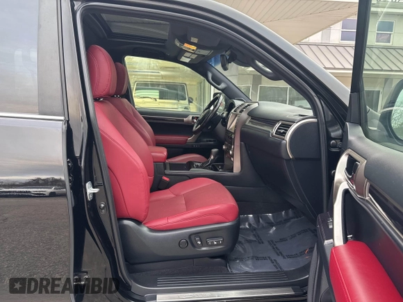 2020 Lexus GX 460 Premium with VIN JTJAM7BX0L5246580, listed as a IAAI auction lot 41926015 with 117,387 mi miles and . Bid and sale history available at DreamBid. Image 5.