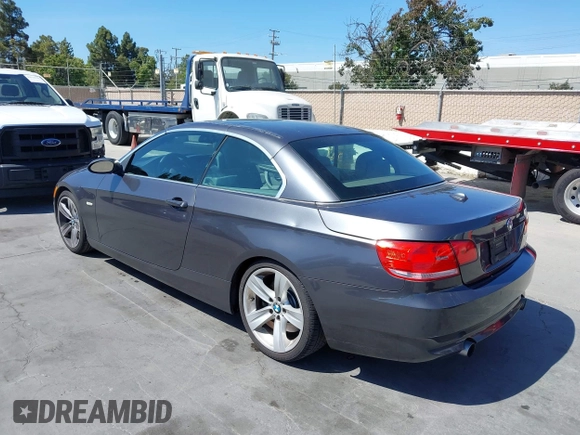 2008 BMW 3 Series 335i with VIN WBAWL73558P178391, listed as a IAAI auction lot 42617764 with 99,937 mi miles and . Bid and sale history available at DreamBid. Image 3.