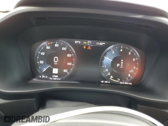 2021 Volvo XC40 Momentum z VIN YV4AC2HK5M2458900, wystawiony jako Copart lot #73645094 z przebiegiem 27 965 mil mil oraz Szkoda całkowita • Salvage title. Historia ofert i sprzedaży dostępna na DreamBid. Obrazek 9.