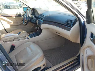 2003 BMW 3 Series 330i with VIN WBAEV53493KM30960, listed as a IAAI auction lot 41420568 with 192,456 mi miles. Bid and sale history available at carsss.com. Image 5.