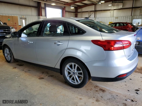 2015 Ford Focus SE with VIN 1FADP3F2XFL250141, listed as a Copart auction lot 43966795 with NaN miles and Clean Title. Bid and sale history available at carsss.com. Image 2.