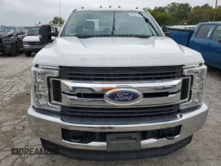 2019 Ford Super Duty F-250 SRW XL with VIN 1FD7W2B60KEG54489, listed as a Copart auction lot 68541834 with 96,029 mi miles and Salvage Title. Bid and sale history available at carsss.com. Image 5.