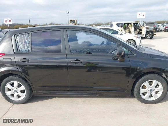 2011 Nissan Versa 1.8 S with VIN 3N1BC1CPXBL373263, listed as a IAAI auction lot 41765476 with 187,281 mi miles. Bid and sale history available at carsss.com. Image 14.
