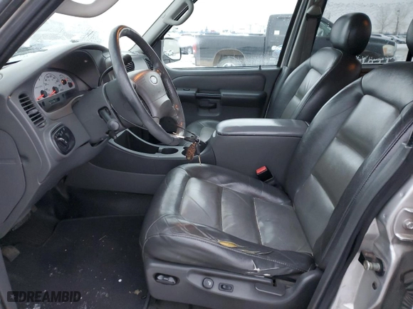 2004 Ford Explorer Sport Trac XLS with VIN 1FMZU77K44UB85286, listed as a Copart auction lot 81519714 with 347,983 mi miles and Clean Title. Bid and sale history available at carsss.com. Image 7.