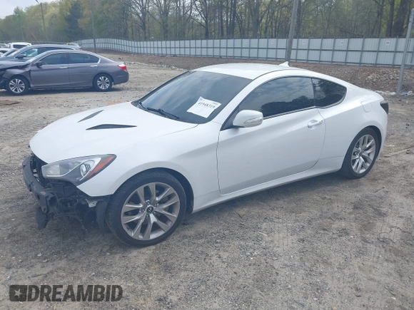 2016 Hyundai Genesis Coupe 3.8L Base with VIN KMHHT6KJ1GU134260, listed as a IAAI auction lot 41948319 with 154,259 mi miles. Bid and sale history available at carsss.com. Image 18.