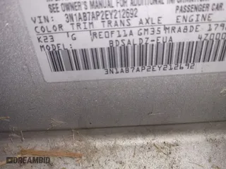 2014 Nissan Sentra SV with VIN 3N1AB7AP2EY212692, listed as a IAAI auction lot 41602444 with 1 mi miles. Bid and sale history available at carsss.com. Image 9.
