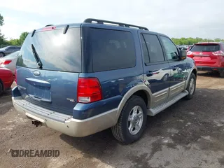 2006 Ford Expedition Eddie Bauer z VIN 1FMFU18536LA22209, wystawiony jako IAAI lot #42241459 z przebiegiem 121 600 mil mil oraz . Historia ofert i sprzedaży dostępna na DreamBid. Obrazek 4.