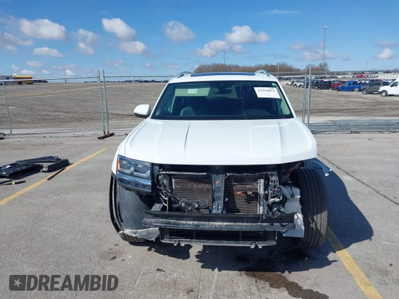 2019 Volkswagen Atlas SEL with VIN 1V2MR2CA2KC597854, listed as a IAAI auction lot 41924853 with 96,847 mi miles and . Bid and sale history available at DreamBid. Image 6.