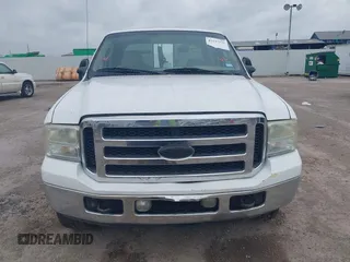 2006 Ford F-250 XL с VIN 1FTSW21P76EB12899, выставлен на аукционе IAAI как лот 42137172 с пробегом 211 705 миль миль и . История ставок и продаж доступна на DreamBid. Изображение 12.