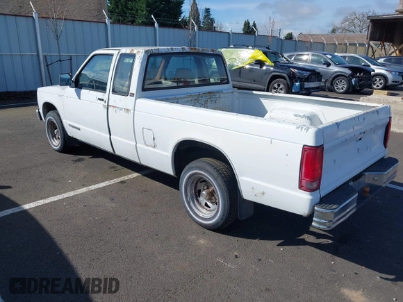 1991 GMC Sonoma z VIN 1GTCS19Z4M8505710, wystawiony jako IAAI lot #41865519 z przebiegiem 112 290 mil mil oraz . Historia ofert i sprzedaży dostępna na DreamBid. Obrazek 3.