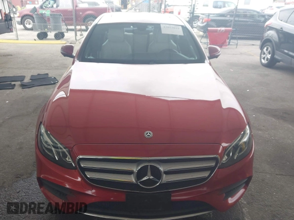 2019 Mercedes-Benz E 300 z VIN WDDZF4KB3KA489637, wystawiony jako IAAI lot #42053019 z przebiegiem 106 779 mil mil oraz . Historia ofert i sprzedaży dostępna na DreamBid. Obrazek 13.