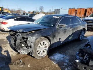 2015 Chrysler 300 Limited with VIN 2C3CCARG1FH892133, listed as a Copart auction lot 46082165 with 136,602 mi miles and Salvage Title. Bid and sale history available at carsss.com. Image 1.