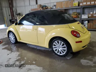 2008 Volkswagen Beetle SE with VIN 3VWRF31Y28M402071, listed as a Copart auction lot 45290245 with 127,889 mi miles and Salvage title. Bid and sale history available at DreamBid. Image 2.