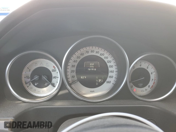 2016 Mercedes-Benz E 350 Luxury with VIN WDDHF8JB0GB189737, listed as a Copart auction lot 52492805 with 161,916 mi miles and Salvage Title. Bid and sale history available at DreamBid. Image 9.