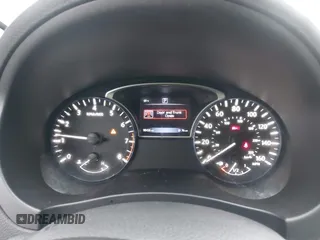 2017 Nissan Altima SV z VIN 1N4AL3AP7HC218462, wystawiony jako IAAI lot #42189510 z przebiegiem 98 426 mil mil oraz . Historia ofert i sprzedaży dostępna na DreamBid. Obrazek 7.
